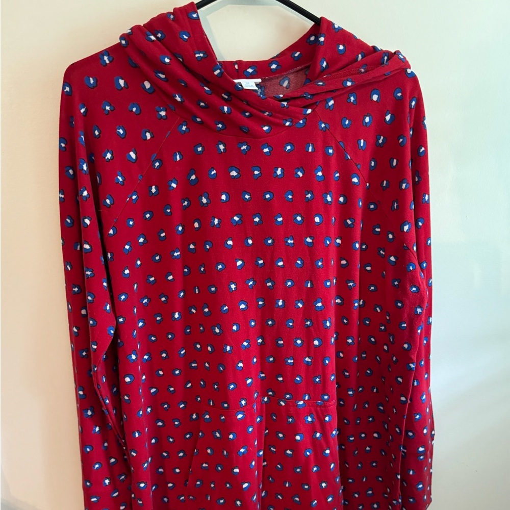Lularoe Amber hoodie with front pocket.